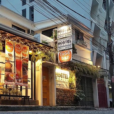 Crossroads Hostel Manila Mandaluyong Exteriér fotografie