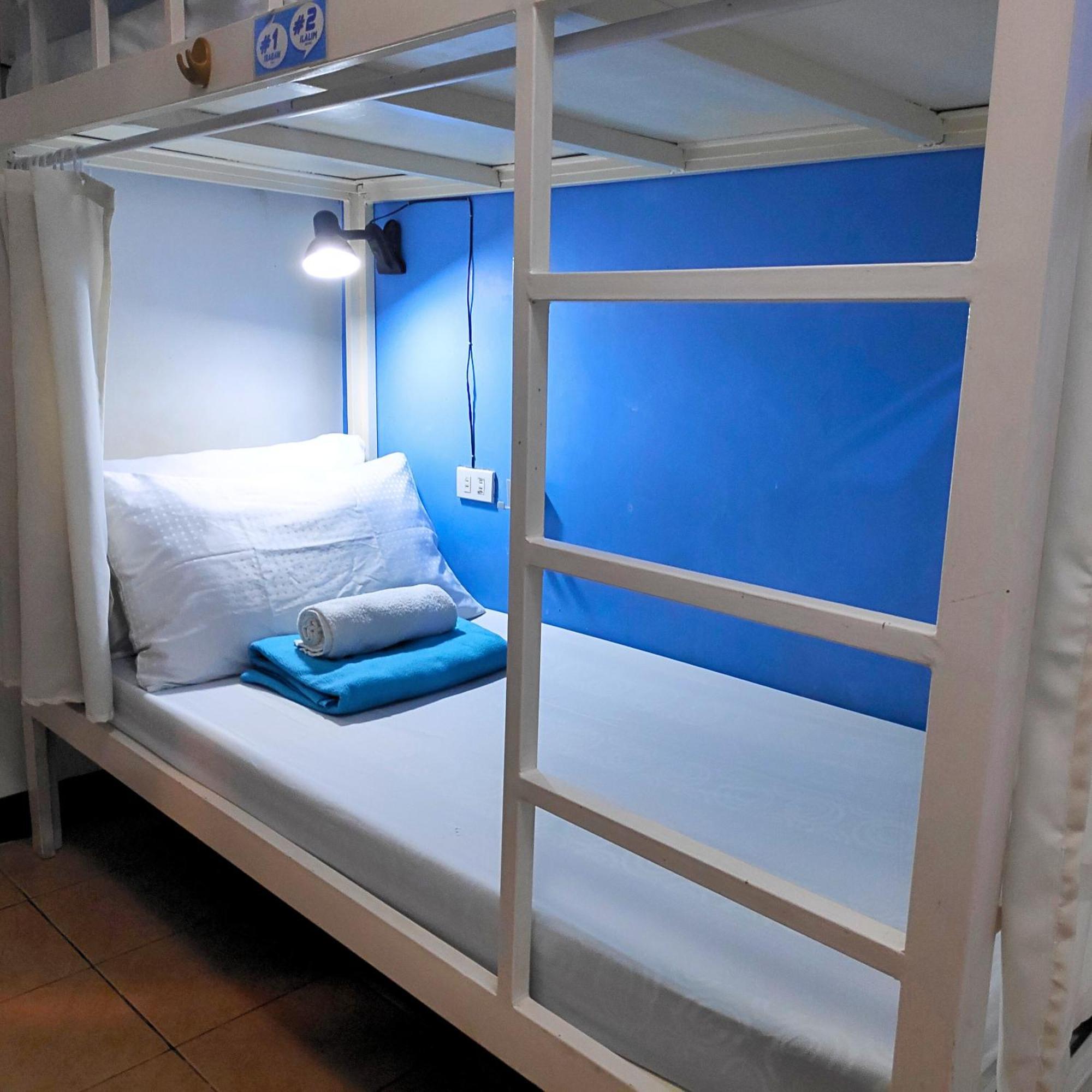 Crossroads Hostel Manila Mandaluyong Exteriér fotografie