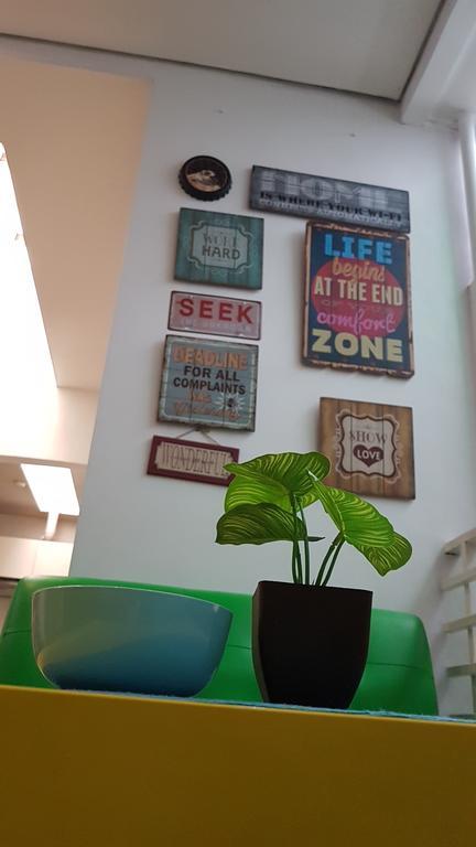 Crossroads Hostel Manila Mandaluyong Exteriér fotografie