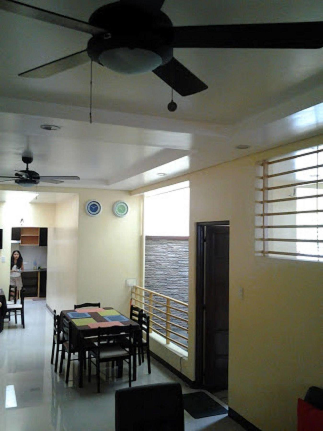 Crossroads Hostel Manila Mandaluyong Exteriér fotografie